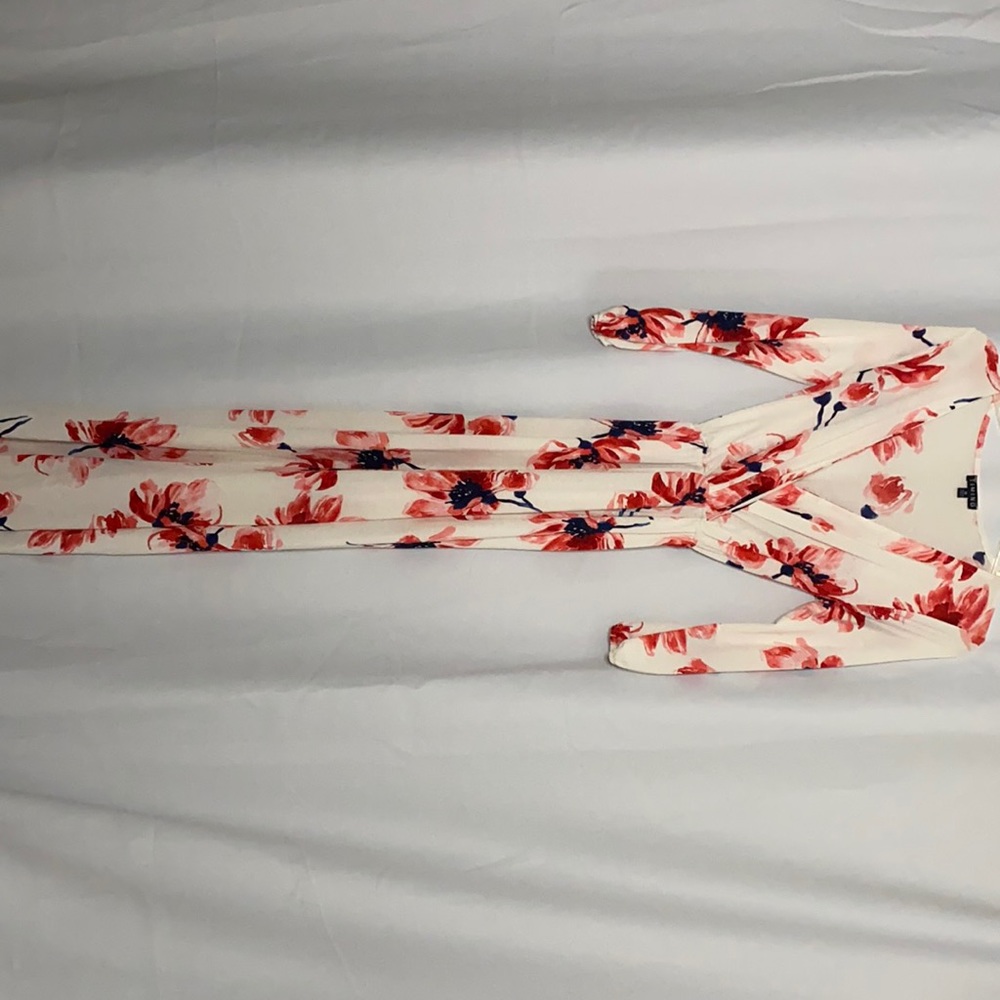 Floral medium maxi dress with a sexy leg slit on the left side.